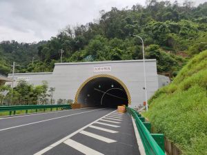 宇航-治理中心隧道網(wǎng)絡通信解決方案